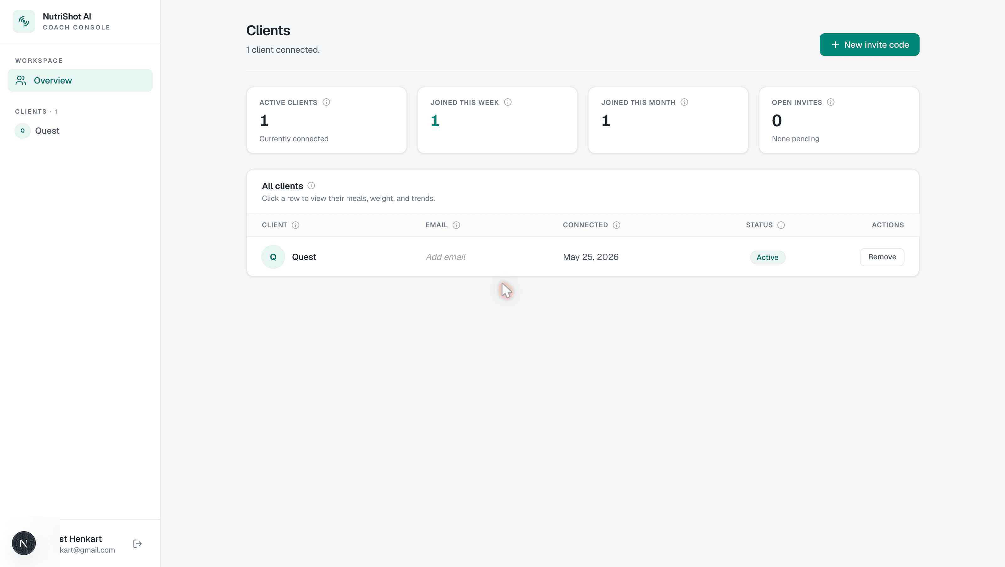NutriShot AI Coach Console Dashboard mit Klientenliste und Einladungscodes